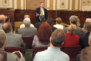 Senator Richard Burr (R-NC) addresses attendees of the 2006 Masonry Industry Legislative Conference.
