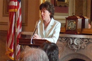 Sen. Susan Collins addresses questions at the 2007 Masonry Industry Legislative Conference. Photo courtesy of NCMA.