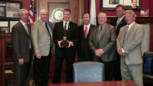 Sentor Scott Brown (R-MA) is presented the MCAA Freedom and Prosperity Award