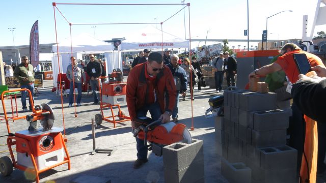 At the 2016 World of Masonry, Franklin Wagner demonstrated a saw from IQ Power Tools that collects nearly 100% of the dust while it cuts.