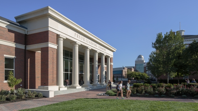 William Jewell College - Pryor Learning Commons