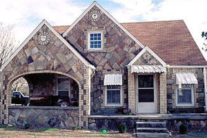 Mixed masonry reflects a style that was predominately built from the late 1930s through the mid-1950s in central Arkansas and areas of the state close to the Missouri, Texas and Oklahoma borders.