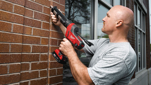 The M18™ Caulk Gun gives users the ability to accomplish projects with less fatigue.