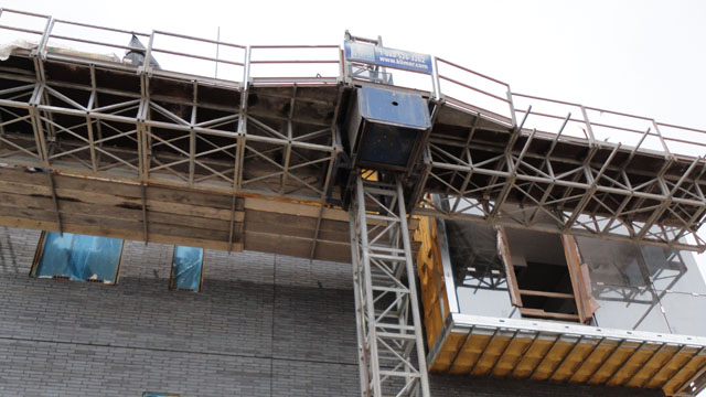 Mason contractors love mast climbing work platforms.