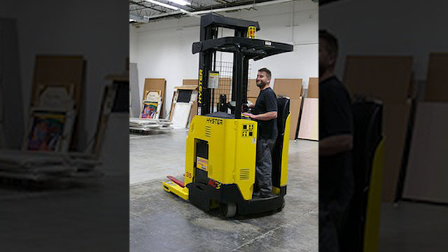 NACCO Materials Handling Group, Inc. (NMHG), in cooperation with its local dealer, Papé Material Handling in Portland, has donated one of its Hyster electric reach trucks to the Portland Art Museum.