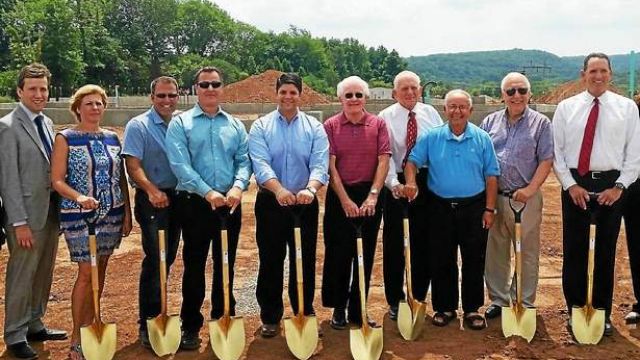 Middletown Mayor Daniel T. Drew recently held a ground-breaking ceremony to welcome two new businesses to Middletown.