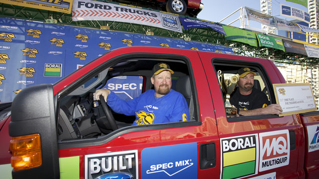 Fred Campbell, winner of the 2013 SPEC MIX BRICKLAYER 500